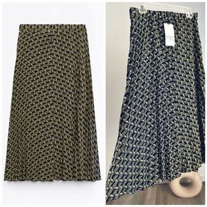 ZARA PLEATED SKIRT WITH GEOMETRIC PRINT